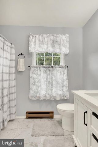 2009 DEER PATH RD, Harrisburg, PA 17110