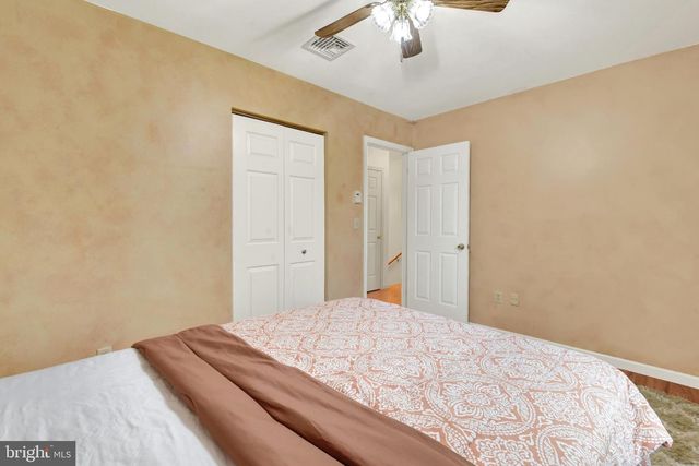 2009 DEER PATH RD, Harrisburg, PA 17110