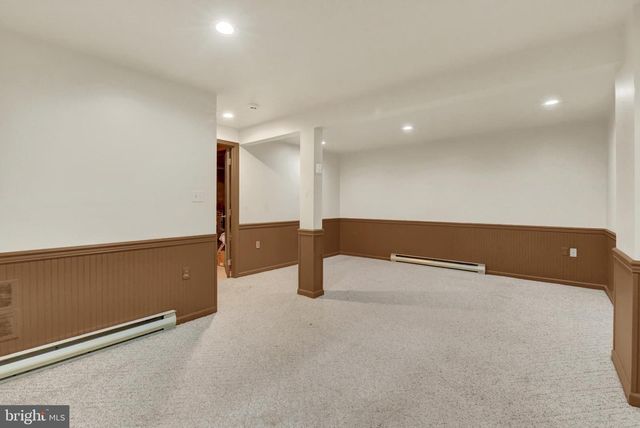 2009 DEER PATH RD, Harrisburg, PA 17110