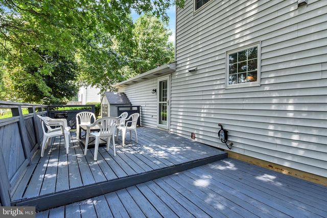 2009 DEER PATH RD, Harrisburg, PA 17110