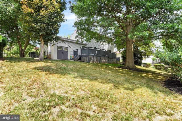2009 DEER PATH RD, Harrisburg, PA 17110