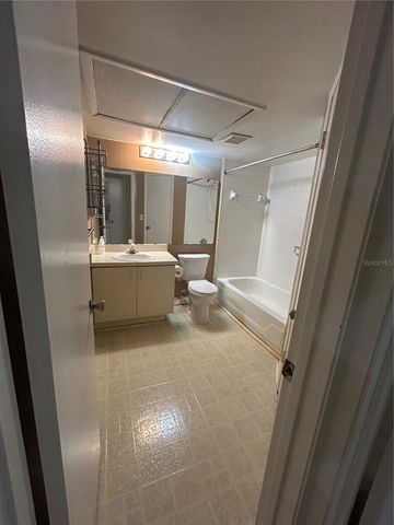 380 LAKEPOINTE DRIVE 202, Altamonte Springs, FL 32701