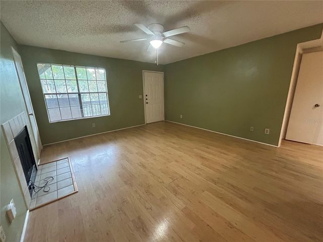 380 LAKEPOINTE DRIVE 202, Altamonte Springs, FL 32701