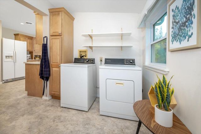 18706 Easy St, Penn Valley, CA 95946