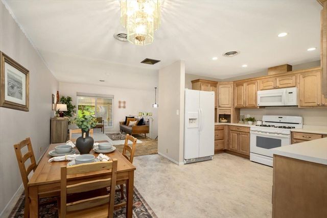 18706 Easy St, Penn Valley, CA 95946