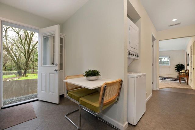 18706 Easy St, Penn Valley, CA 95946