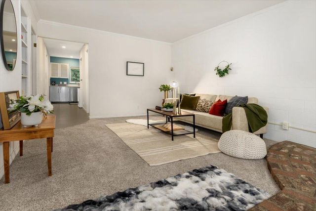 18706 Easy St, Penn Valley, CA 95946