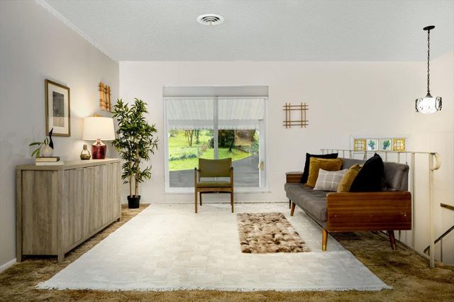 18706 Easy St, Penn Valley, CA 95946