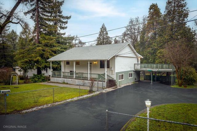 18706 Easy St, Penn Valley, CA 95946