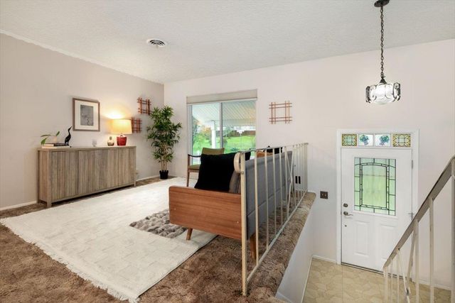 18706 Easy St, Penn Valley, CA 95946