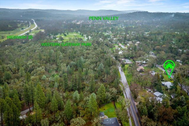 18706 Easy St, Penn Valley, CA 95946