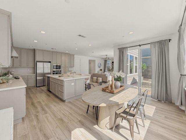 282 Wharf Terrace, Marina, CA 93933