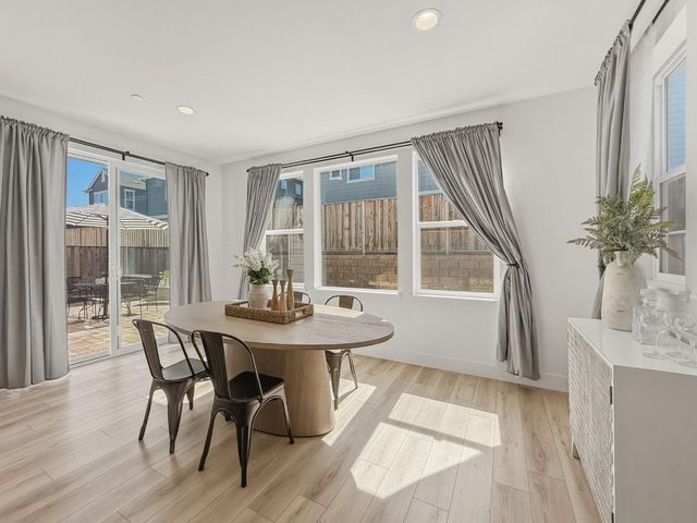 282 Wharf Terrace, Marina, CA 93933