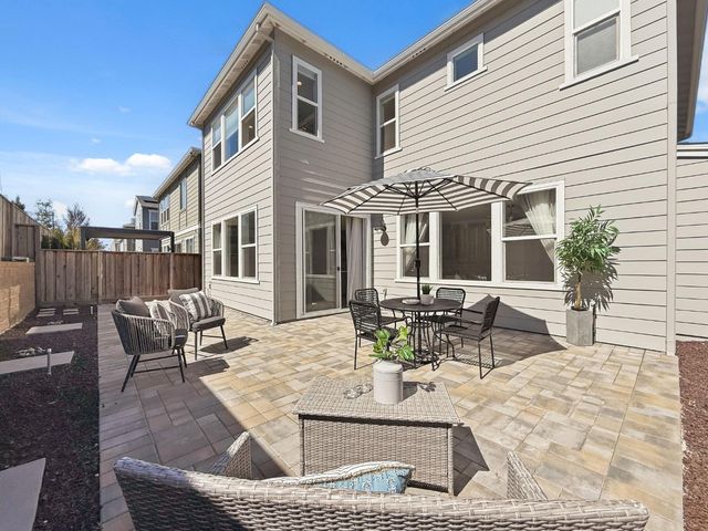 282 Wharf Terrace, Marina, CA 93933