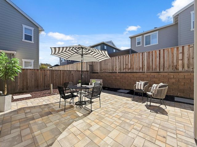 282 Wharf Terrace, Marina, CA 93933