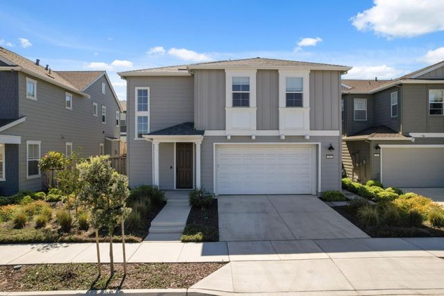 282 Wharf Terrace, Marina, CA 93933