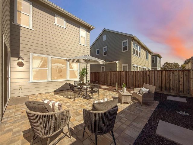 282 Wharf Terrace, Marina, CA 93933