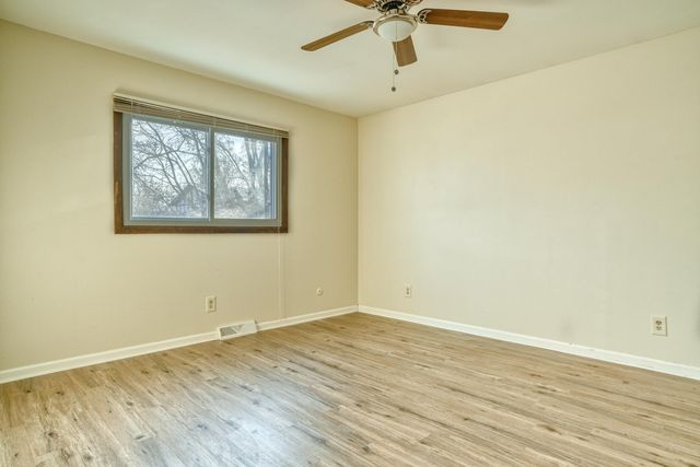 748 Wellington Drive, Dyer, IN 46311