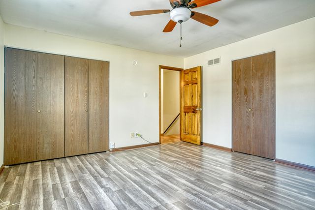 748 Wellington Drive, Dyer, IN 46311