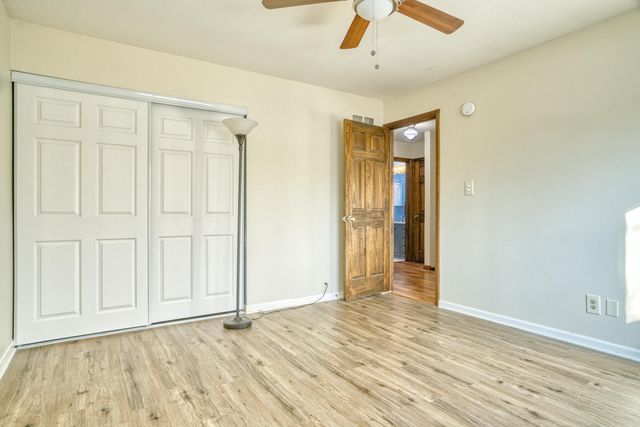 748 Wellington Drive, Dyer, IN 46311