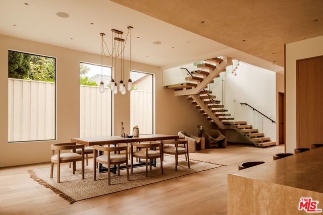 2214 Glyndon Avenue, Venice, CA 90291