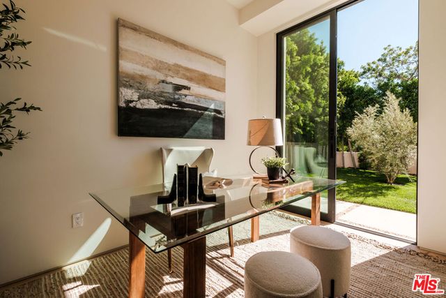 2214 Glyndon Avenue, Venice, CA 90291