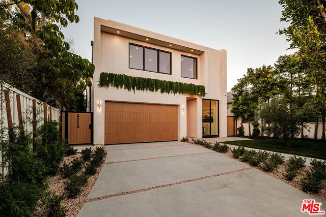 2214 Glyndon Avenue, Venice, CA 90291