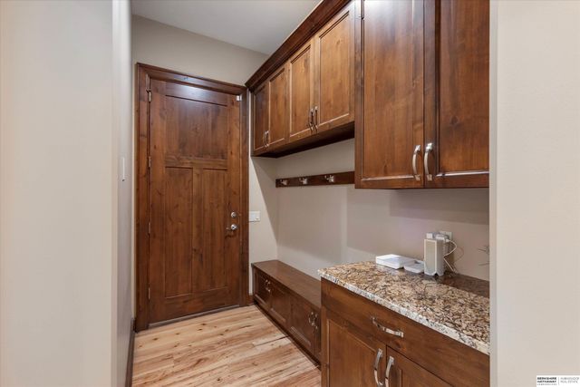 5702 S 238th Street, Elkhorn, NE 68022