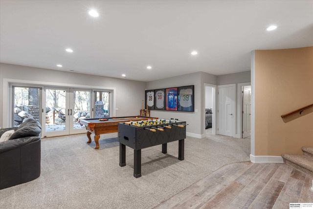 5702 S 238th Street, Elkhorn, NE 68022