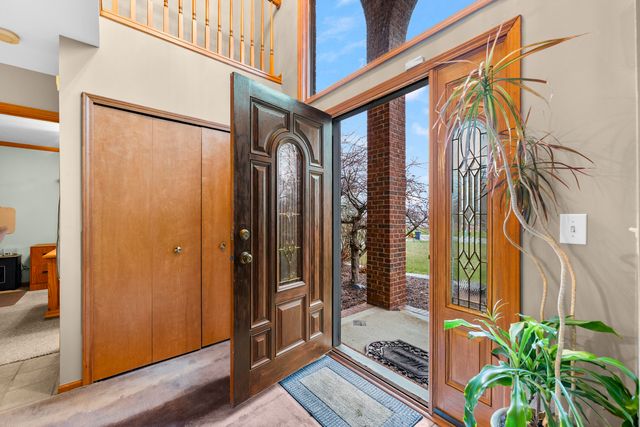 12091 Pembrooke Circle, Green Oak Twp, MI 48178