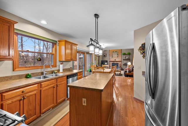 12091 Pembrooke Circle, Green Oak Twp, MI 48178