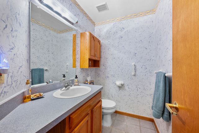 12091 Pembrooke Circle, Green Oak Twp, MI 48178