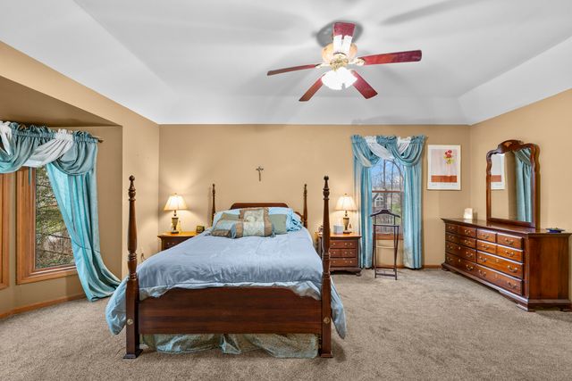 12091 Pembrooke Circle, Green Oak Twp, MI 48178