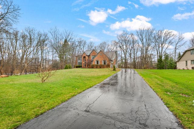 12091 Pembrooke Circle, Green Oak Twp, MI 48178
