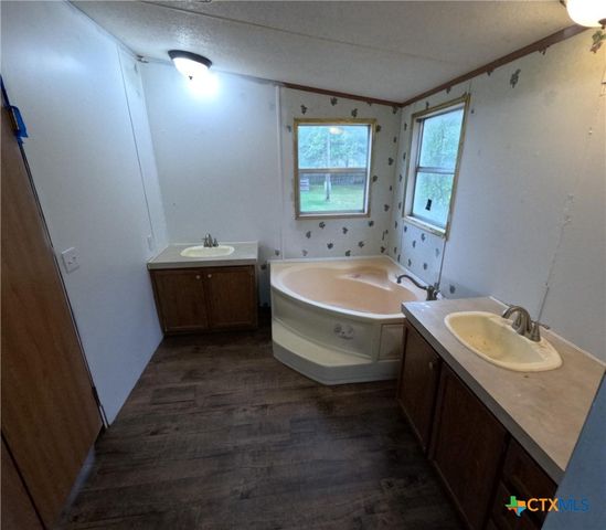 590 Lee Street, Victoria, TX 77905