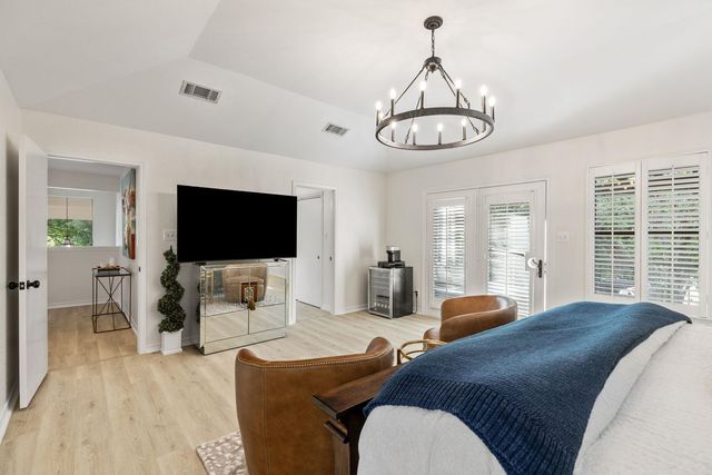 5 Valhalla CT, The Hills, TX 78738