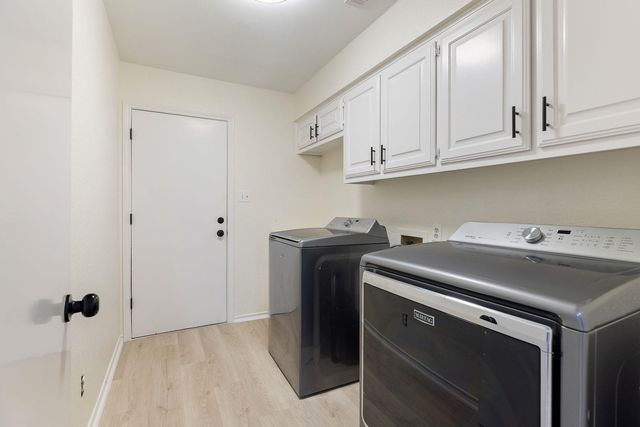 5 Valhalla CT, The Hills, TX 78738