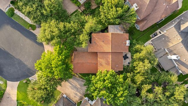 5 Valhalla CT, The Hills, TX 78738