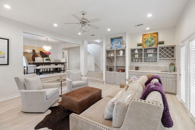 5 Valhalla CT, The Hills, TX 78738