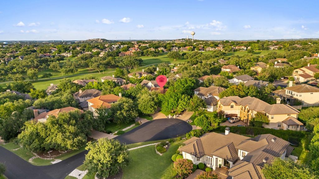 5 Valhalla CT, The Hills, TX 78738