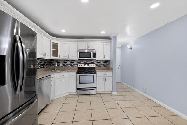 1100 Alvarado Drive SE APT 104, Albuquerque, NM 87108