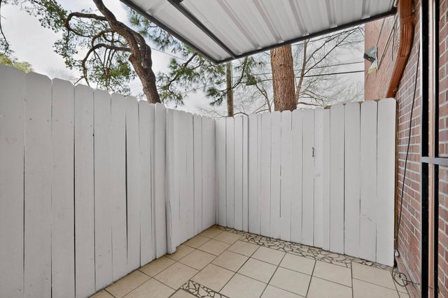 1100 Alvarado Drive SE APT 104, Albuquerque, NM 87108