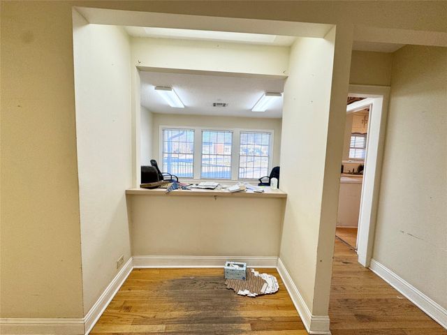 52 State Highway 75 N, Huntsville, TX 77320