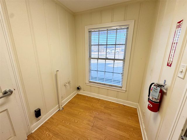 52 State Highway 75 N, Huntsville, TX 77320