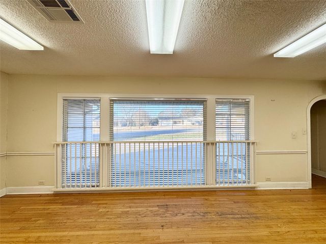 52 State Highway 75 N, Huntsville, TX 77320