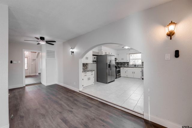 1014 S Sycamore, Palestine, TX 75801