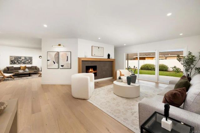 4252 Don Jose Dr, Los Angeles, CA 90008