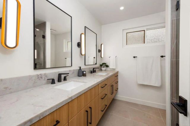 4252 Don Jose Dr, Los Angeles, CA 90008