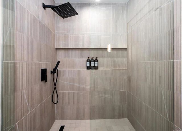 4252 Don Jose Dr, Los Angeles, CA 90008