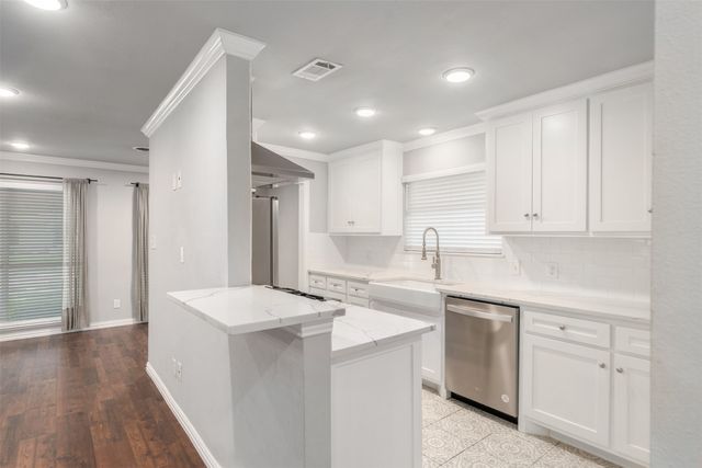 6933 Wake Forrest Drive, Dallas, TX 75214